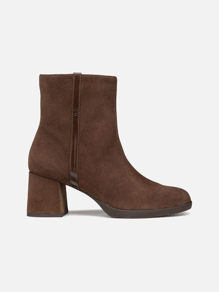 Geox Temno rjavi ženski gležnjarji Geox Walk Pleasure 55