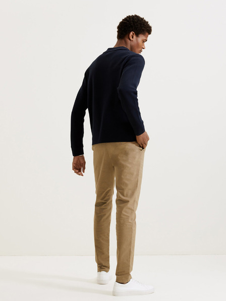Marks & Spencer Prilegajoče se hlače chino z raztegljivim vzorcem Marks & Spencer bež
